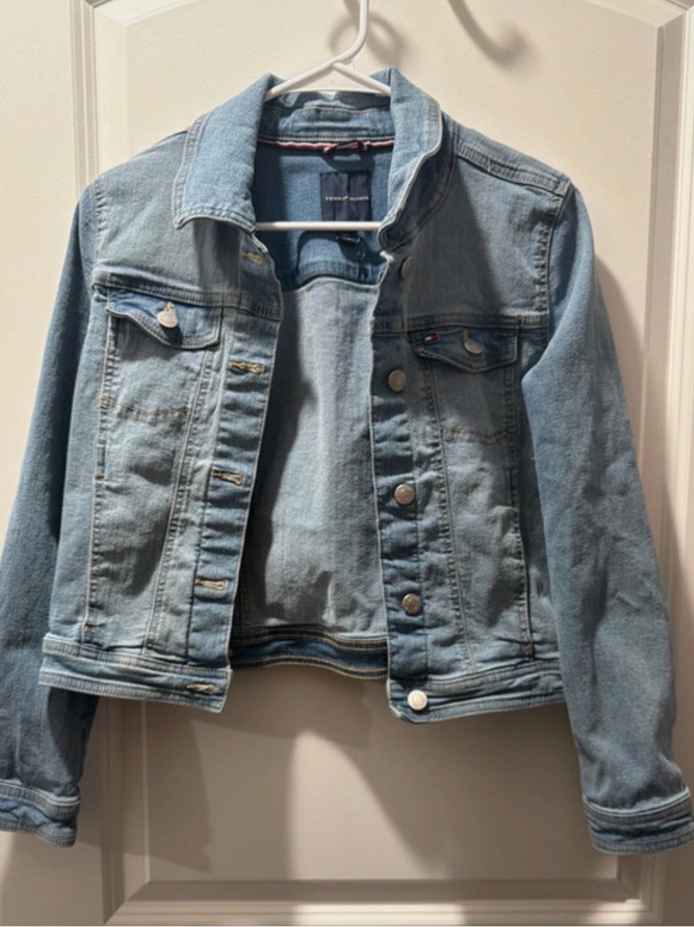 Tommy Hilfiger Girls Light Wash Denim Trucker Jacket Size 16